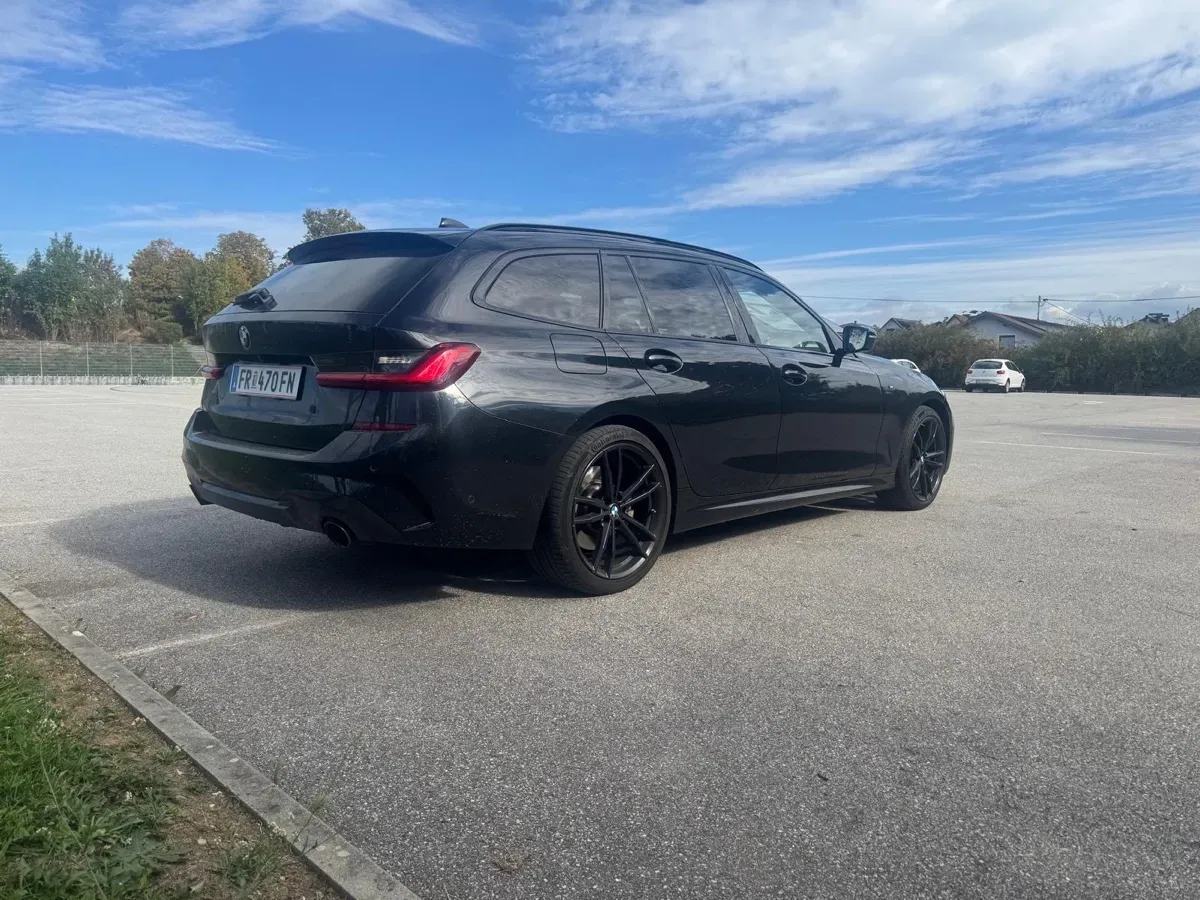BMW 3 Series 2021 photo 3