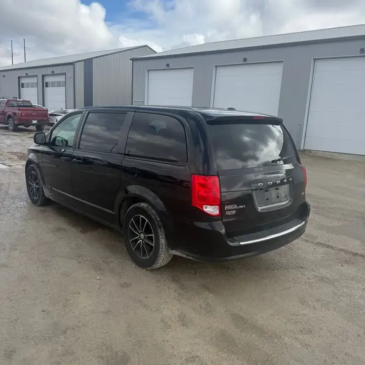 Dodge Grand Caravan 2018 photo 5