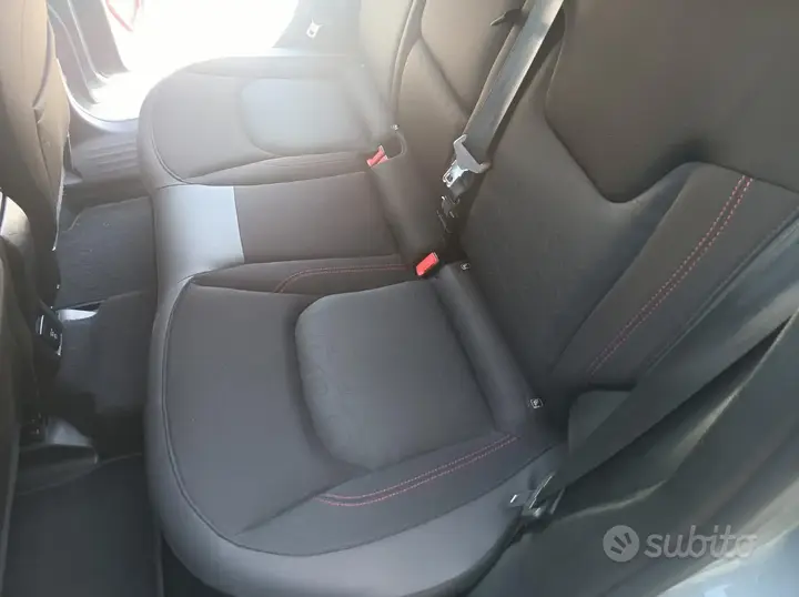 Jeep Renegade 2015 photo 5