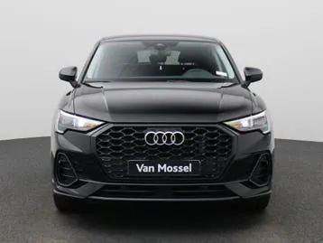 Audi Q3 2023 photo 3