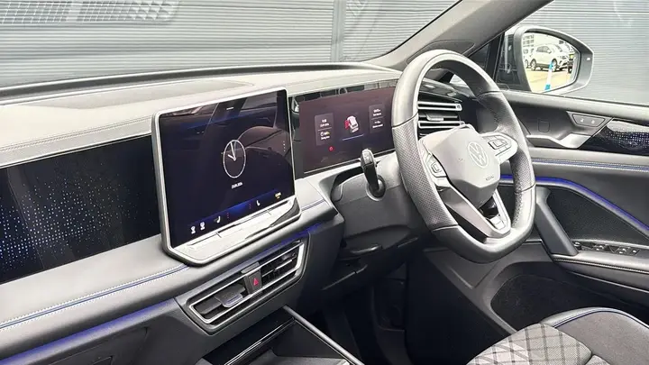 Volkswagen Tiguan 2025 photo 2