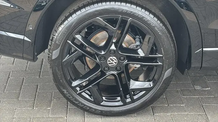 Volkswagen Tiguan 2025 photo 5