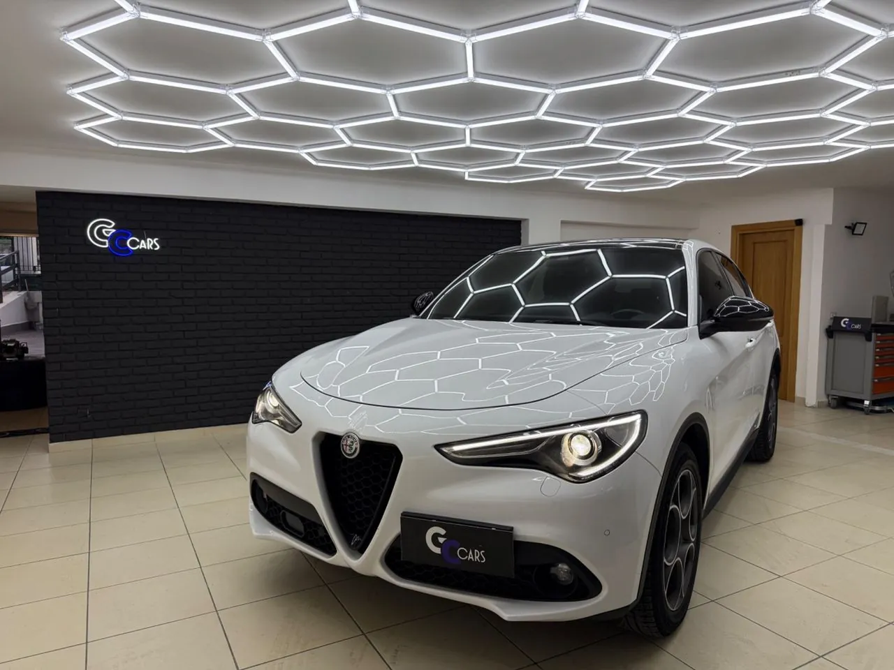 Alfa Romeo Stelvio 2022 photo 2