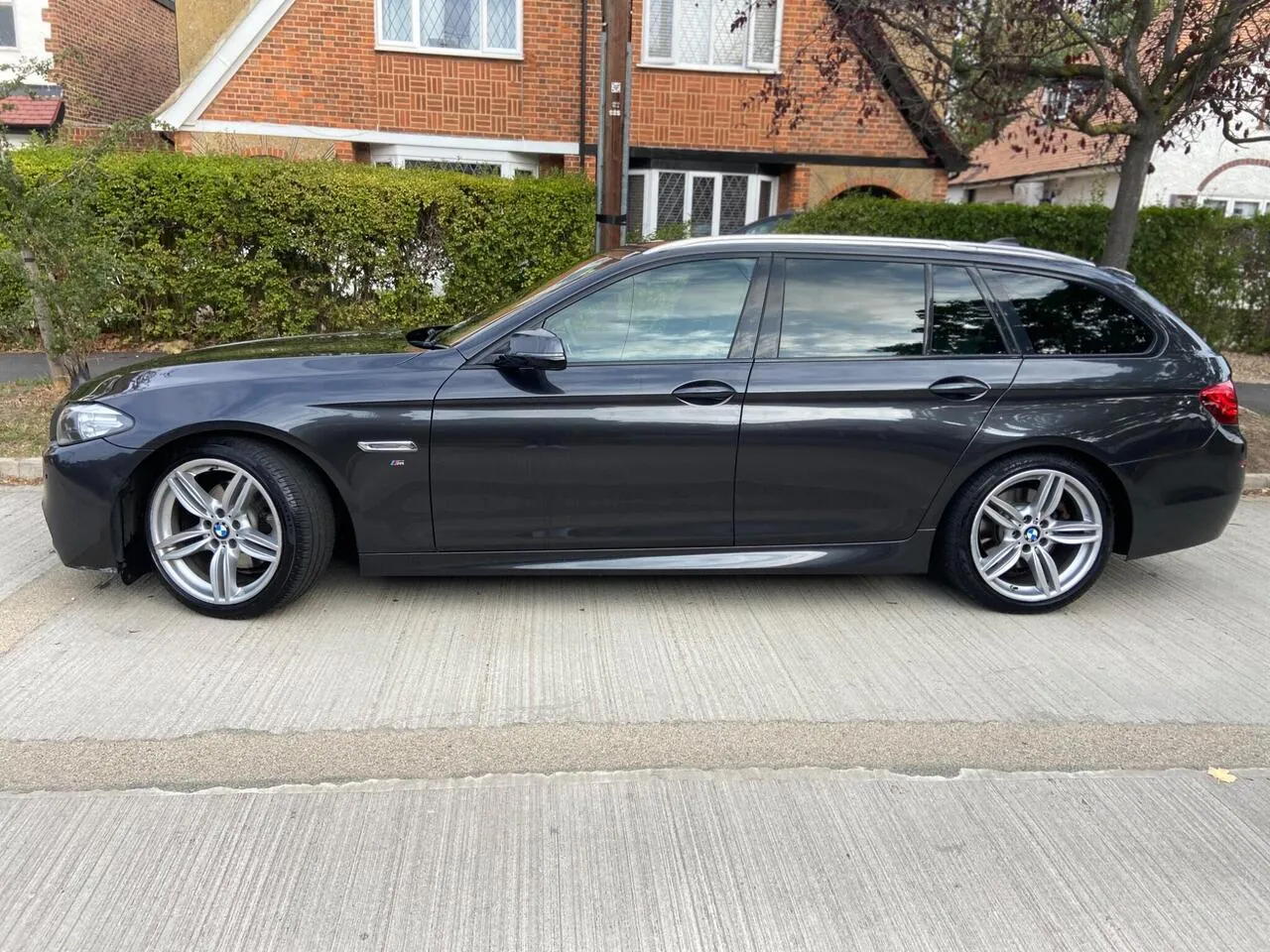 BMW 5 Series 2014 photo 4