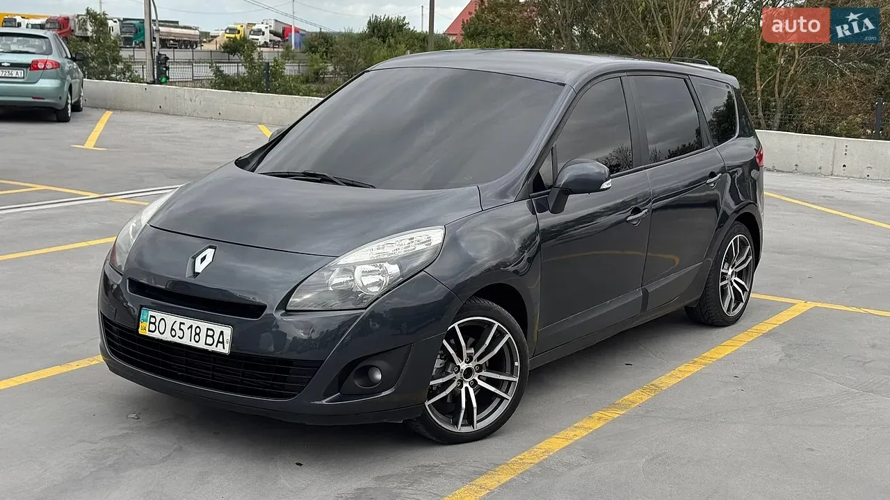 Renault Grand Scenic 2010 photo 2