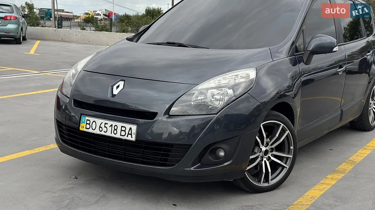 Renault Grand Scenic 2010 photo 5