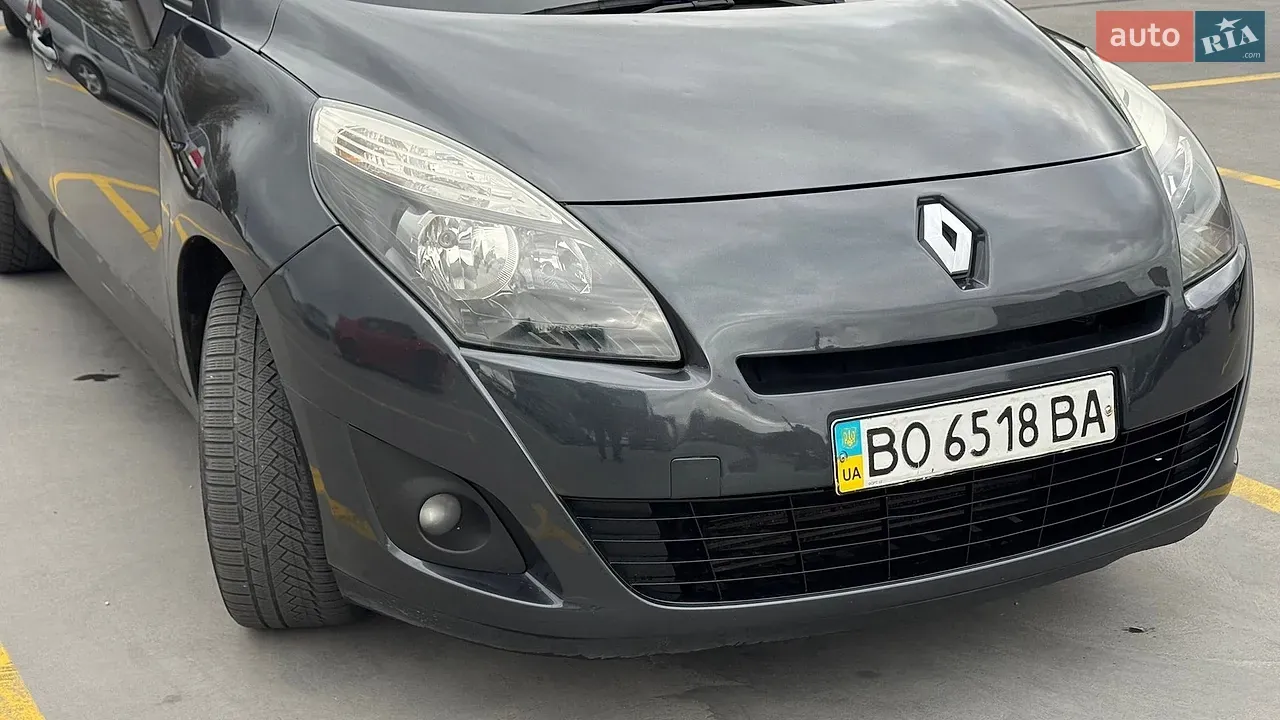 Renault Grand Scenic 2010 photo 4
