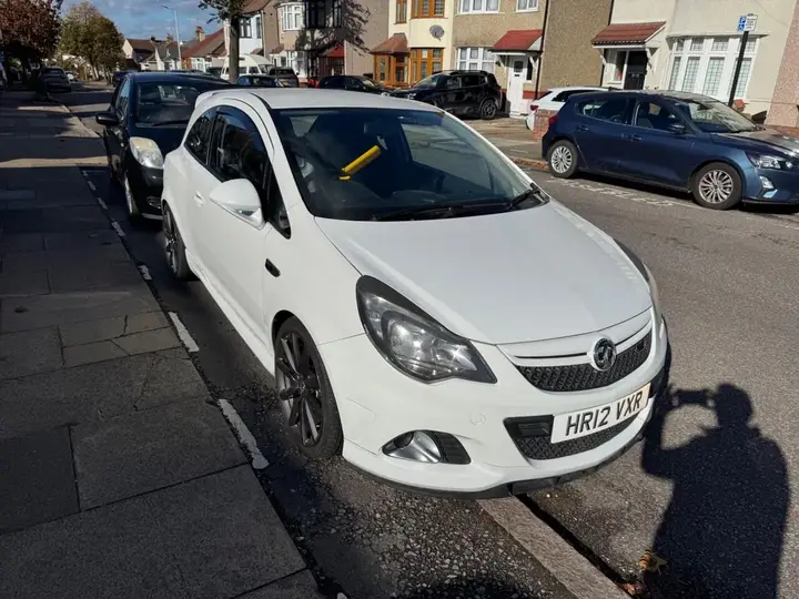Vauxhall Corsa 2012 photo 3