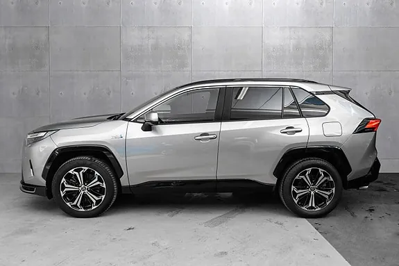 Toyota Rav4 2023 photo 2