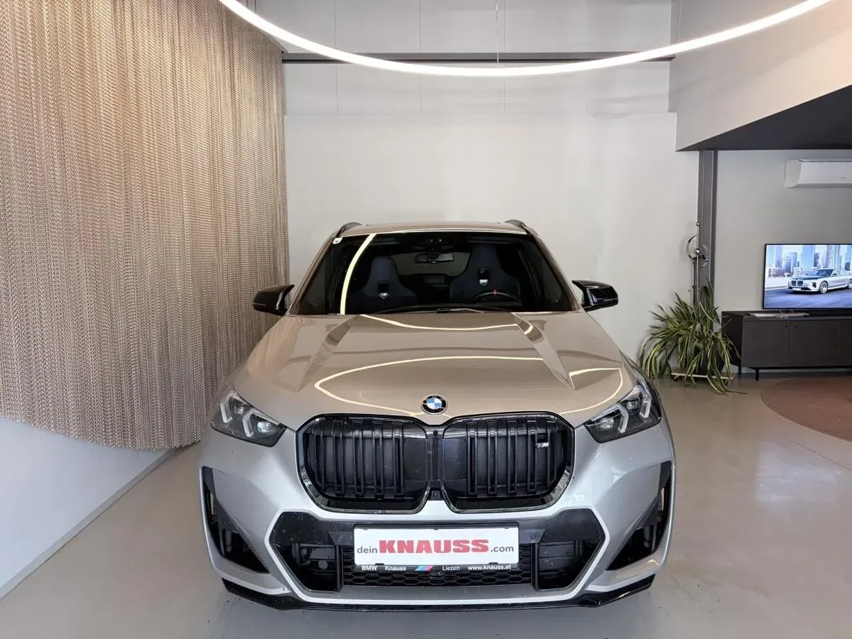 BMW X1 2024 photo 2