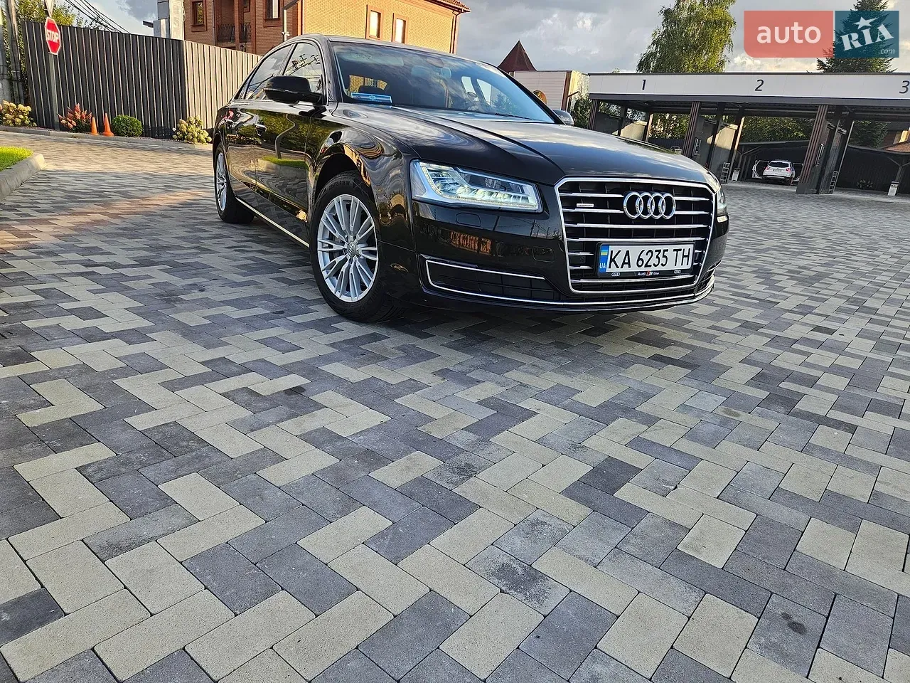 Audi A8