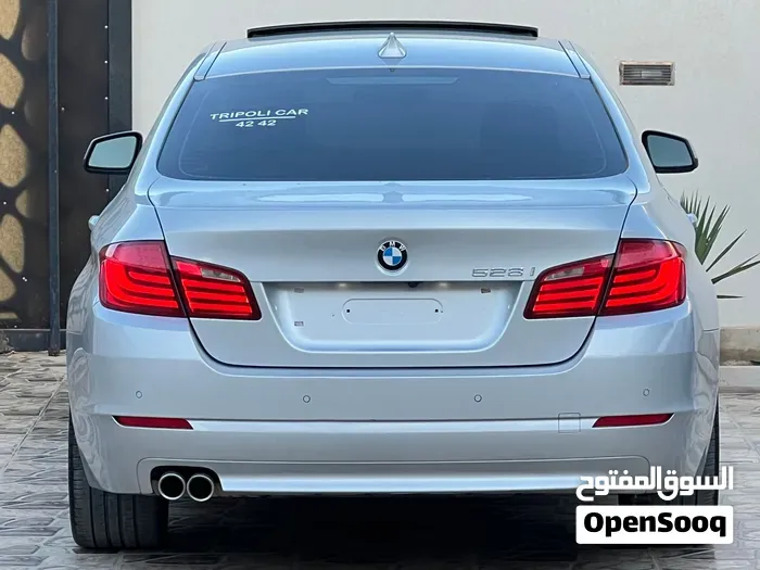 BMW 5 Series 2012 photo 4