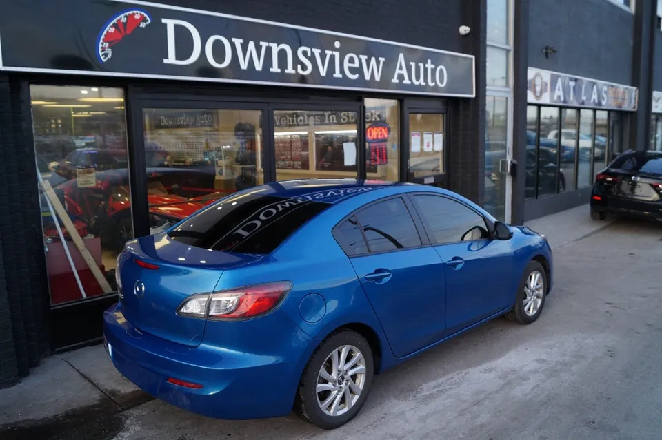 Mazda Mazda3 2013 photo 3