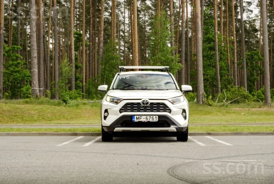 Toyota Rav4 2019 photo 3