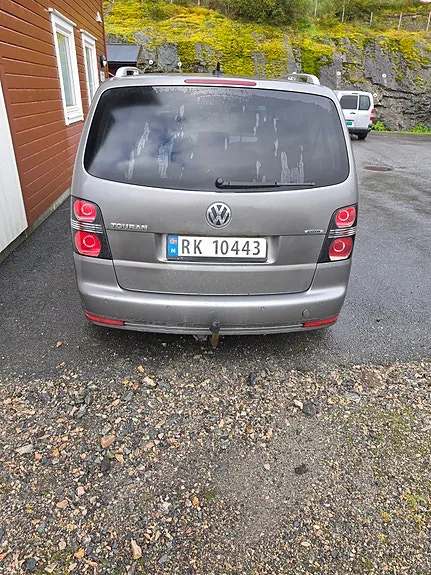 Volkswagen Touran 2010 photo 5