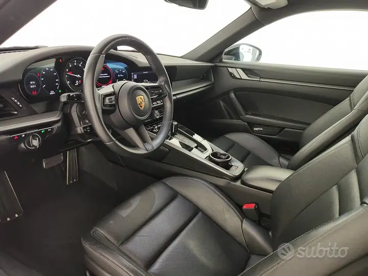 Porsche 911 2020 photo 5