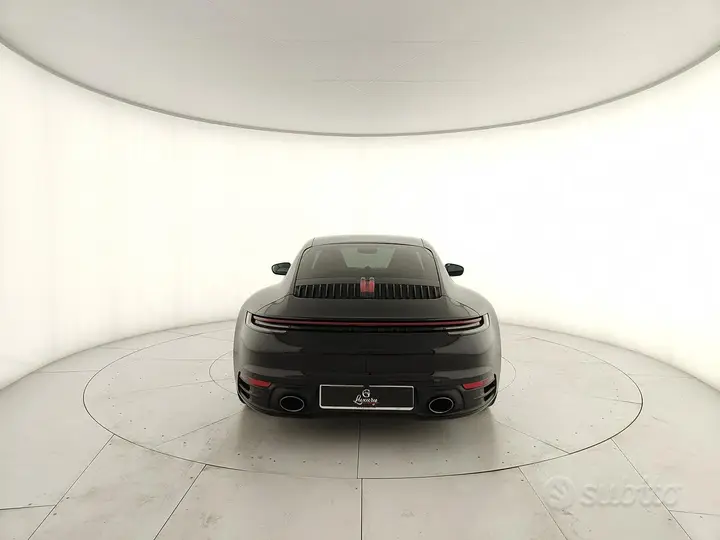 Porsche 911 2020 photo 4
