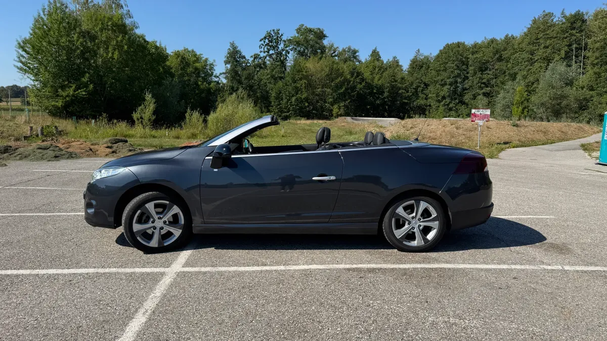 Renault Megane 2011 photo 3