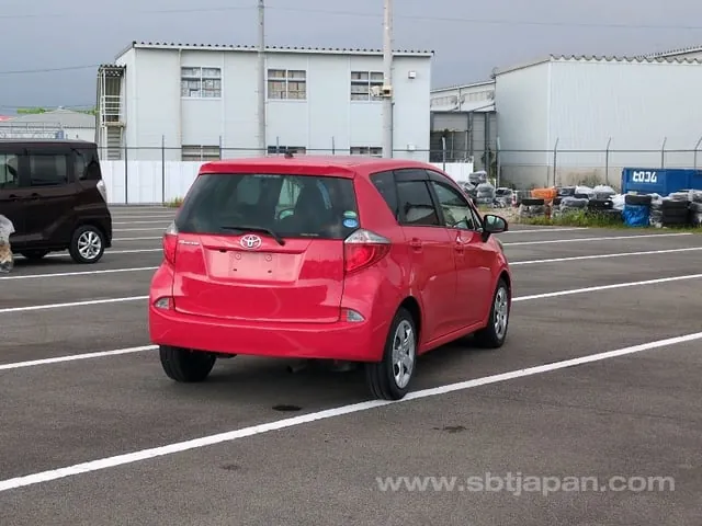Toyota Ractis G 2012 photo 4