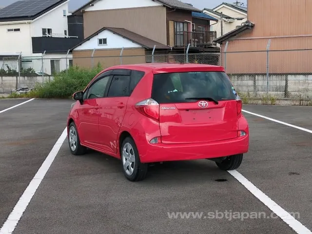 Toyota Ractis G 2012 photo 3