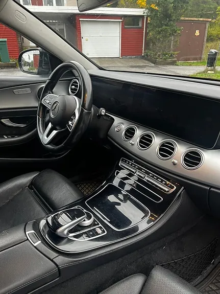 Mercedes-Benz E220 2020 photo 2