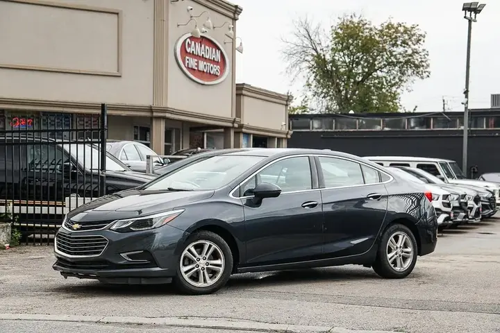 Chevrolet Cruze 2017 photo 2