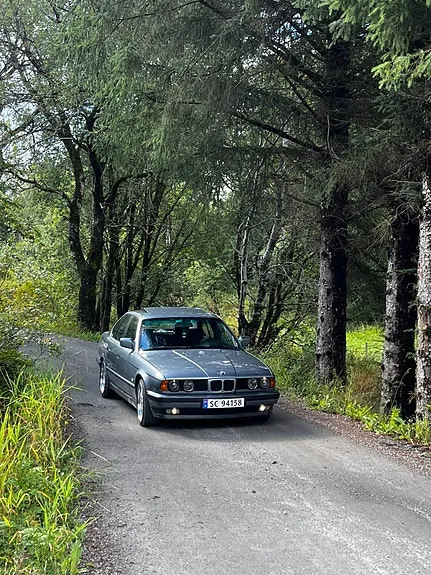BMW 520I