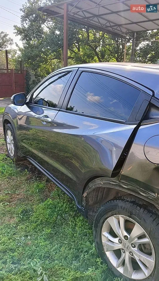 Honda Hr-V 2019 photo 2