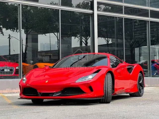 Ferrari F8
