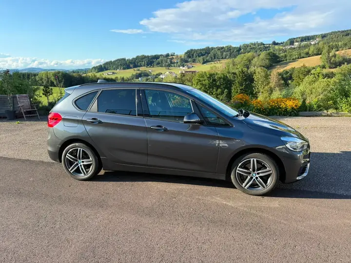 BMW 2 Series 2015 photo 2