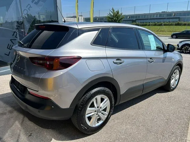 Opel Grandland 2022 photo 3
