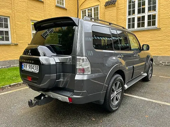 Mitsubishi Pajero 2015 photo 5
