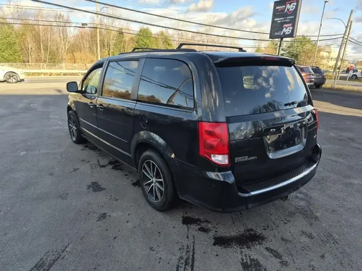 Dodge Grand Caravan 2016 photo 3