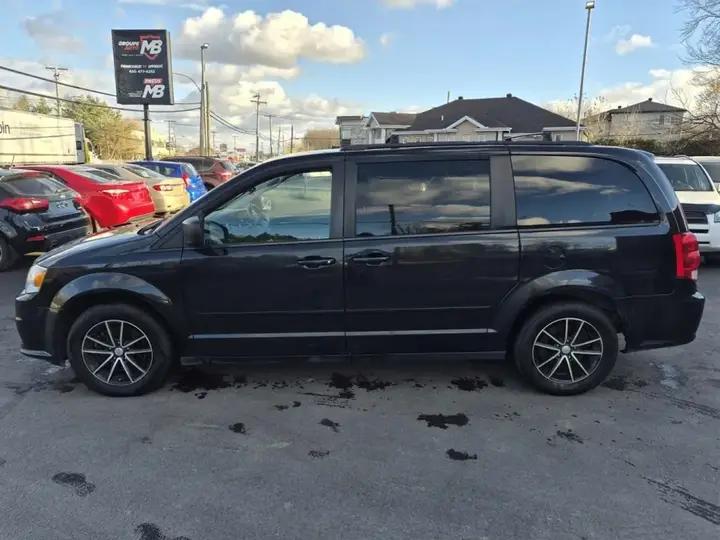 Dodge Grand Caravan 2016 photo 2