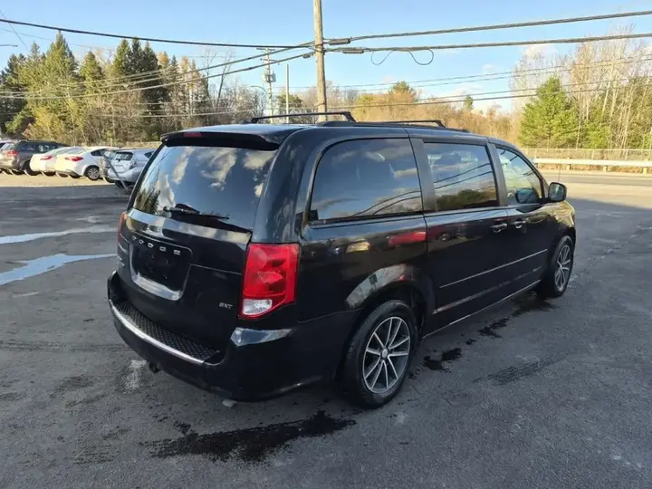 Dodge Grand Caravan 2016 photo 5