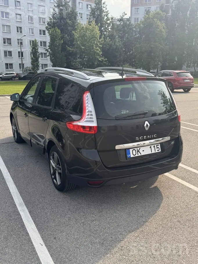 Renault Grand Scenic 2014 photo 4