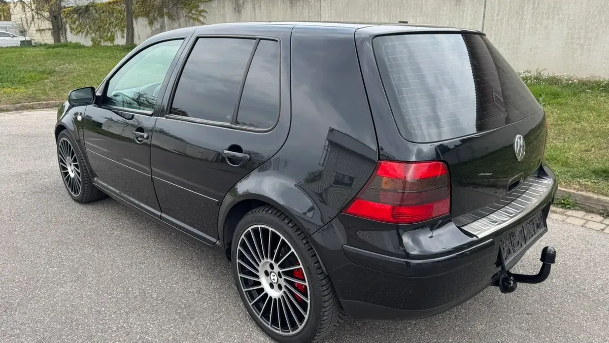 Volkswagen Golf 2003 photo 2