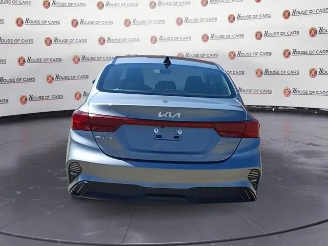 Kia Forte 2023 photo 5