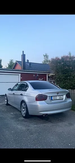 BMW 320I 2005 photo 2