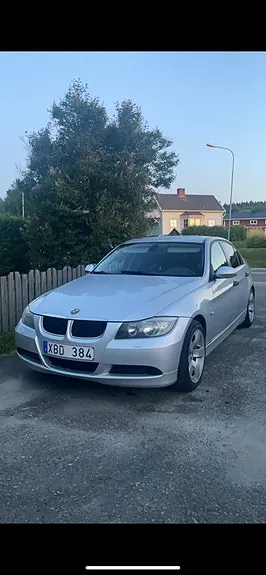 BMW 320I