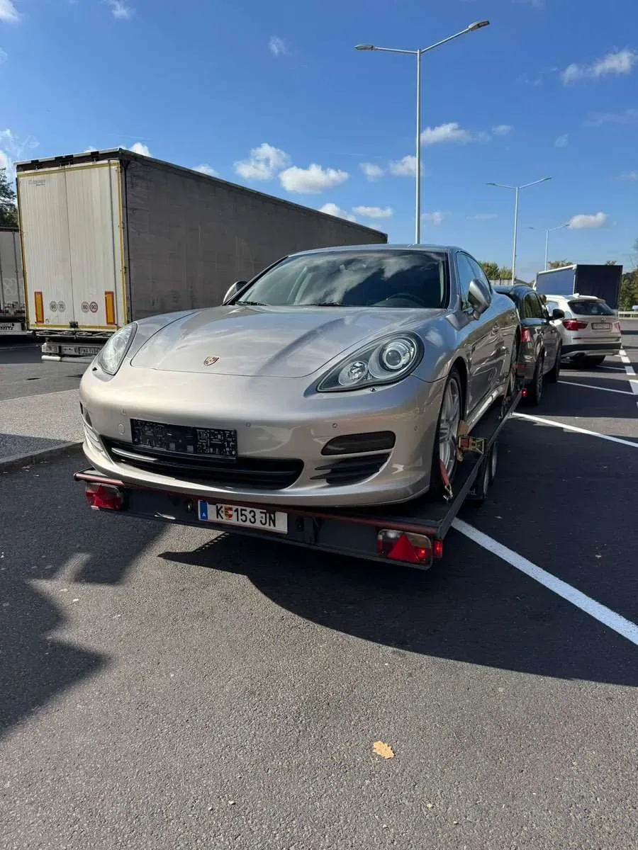 Porsche Panamera 2009 photo 3