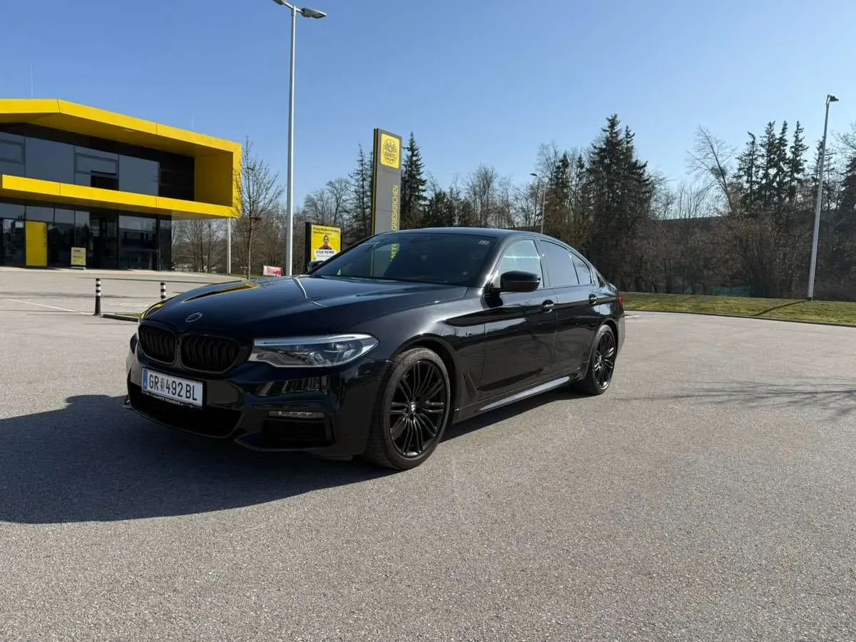 BMW 5 Series 2019 photo 2