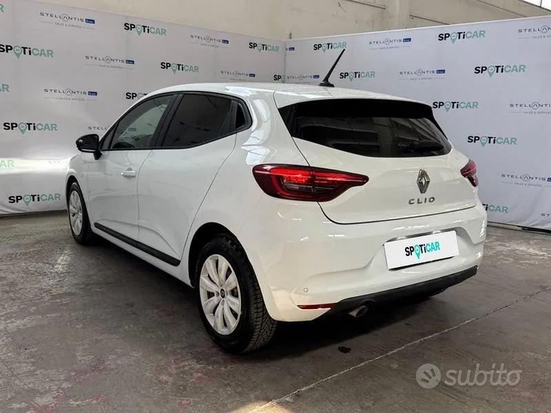 Renault Clio 2023 photo 3
