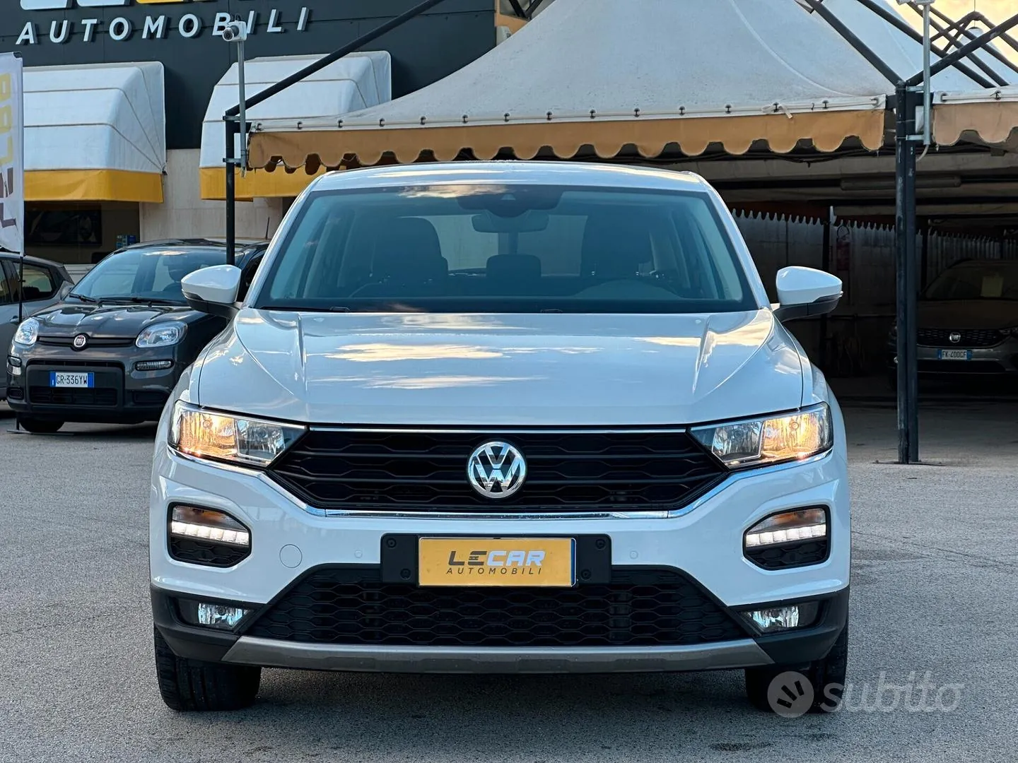 Volkswagen T-Roc 2019 photo 2