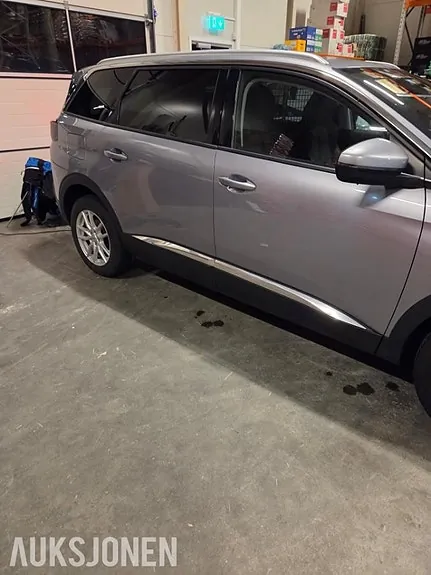 Peugeot 5008 2018 photo 3
