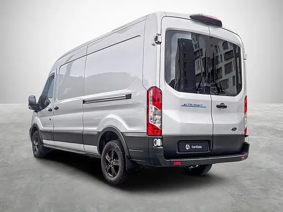 Ford Transit 2023 photo 4