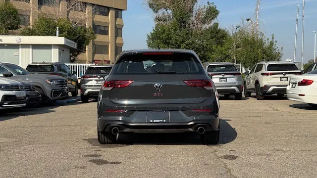 Volkswagen Golf 2025 photo 5