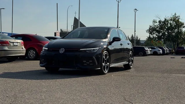 Volkswagen Golf 2025 photo 3