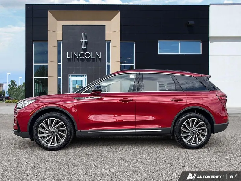 Lincoln Corsair 2026 photo 3