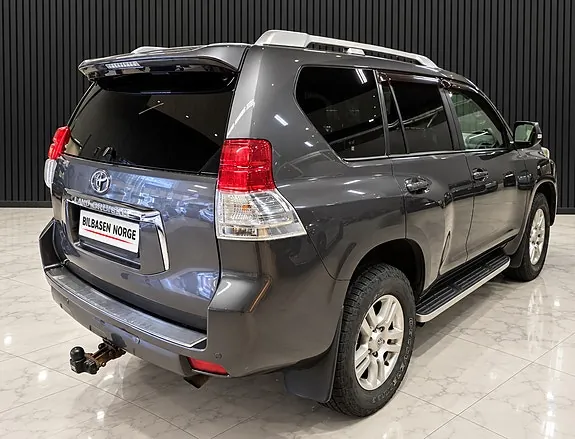 Toyota Land Cruiser 2012 photo 4